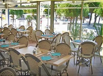Restaurant Le Regina מלון *
